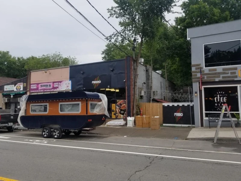 Streamlined Vessel Shape Food Trailer