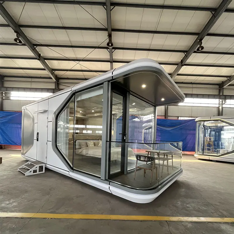 K7 Space Capsule Pod dengan Balkoni